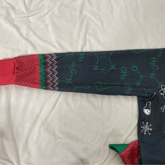Christmas Chemistree Sweatshirt - Picture 5 of 10